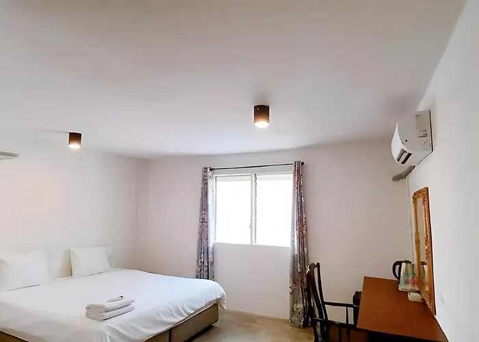 Mitr Yaowarat China Town Apartment *